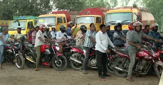 ২০ জেলায় তীব্র জ্বালানি সংকট; চাহিদা-সরবরাহের অসামঞ্জস্যতায় ভোগান্তি